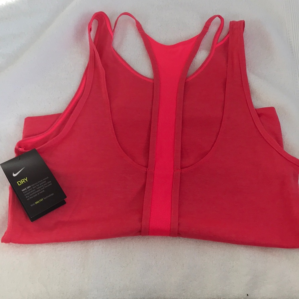 🌸2 for $30🌸 Nike top - Picture 5 of 5